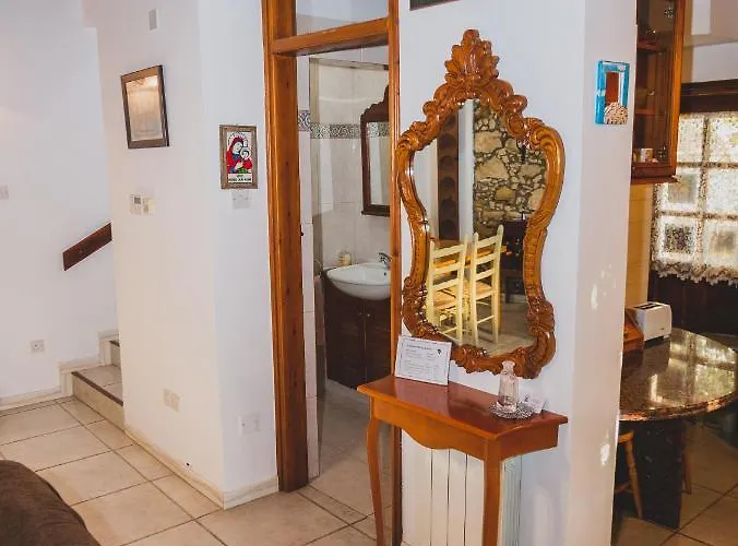 Revecca House Ayios Mamas